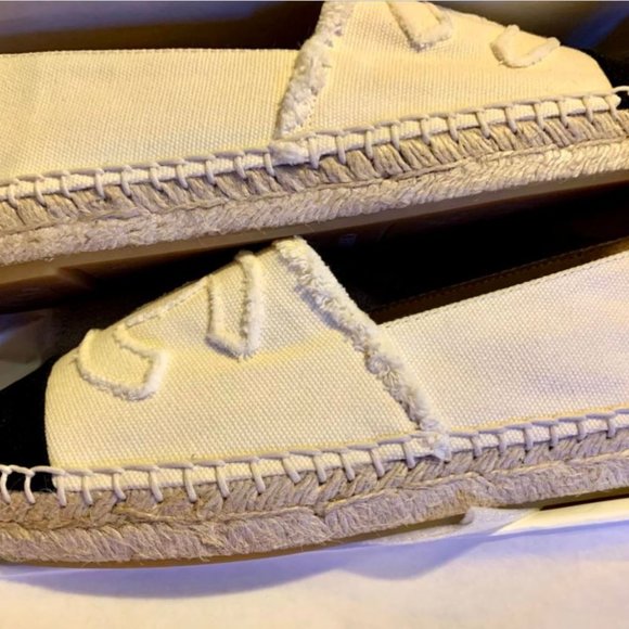 Chanel Espadrilles - Black & White Canvas !! - Picture 4 of 9